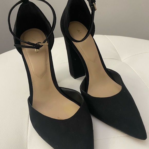 Aldo Black Heels - Picture 2 of 10